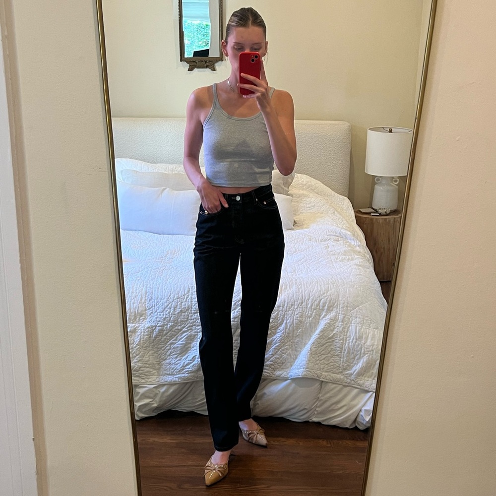 Women’s Straight Leg Jeans - Black